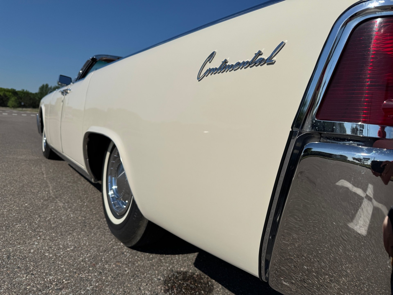 Lincoln-Continental-Convertible-1963-Convertible-30