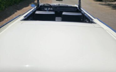 Lincoln-Continental-convertible-1965-white-10