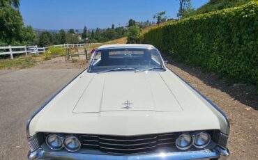 Lincoln-Continental-convertible-1965-white-14