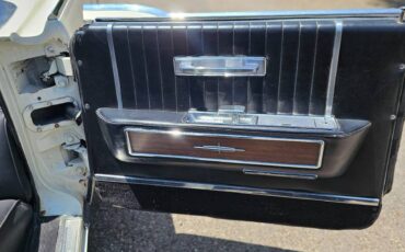 Lincoln-Continental-convertible-1965-white-23