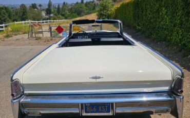 Lincoln-Continental-convertible-1965-white-4