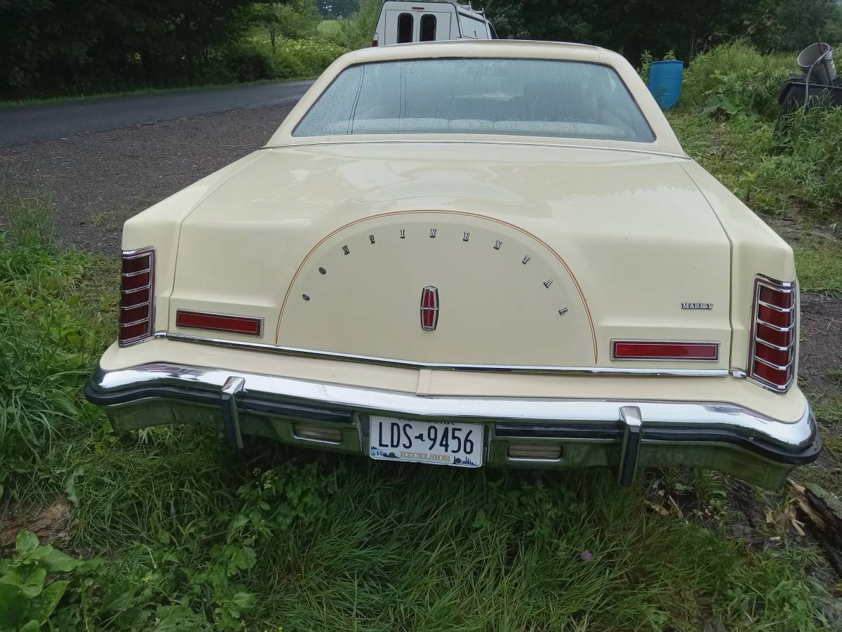 Lincoln-Continental-mark-v-1977-yellow-1