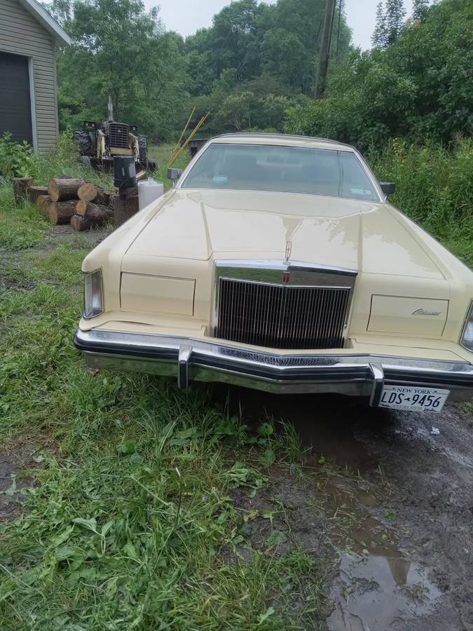 Lincoln-Continental-mark-v-1977-yellow-4
