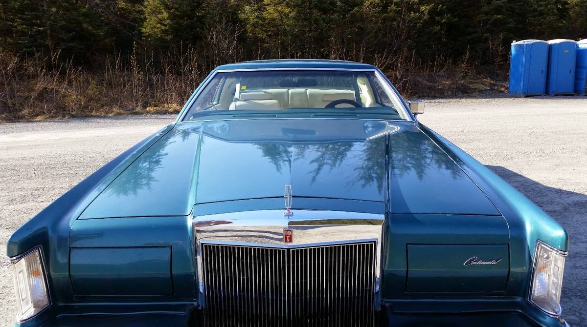 Lincoln-Continental-mark-v-1979-green