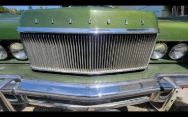 Lincoln-Continental-town-car-1974-green-1