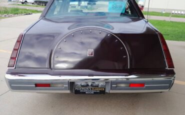 Lincoln-Continental-valentino-1984-16