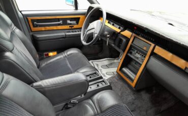 Lincoln-Continental-valentino-1984-8