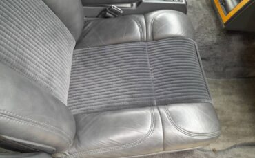 Lincoln-Continental-valentino-1984-9