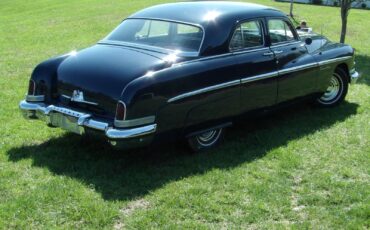 Lincoln-Cosmopolitan-1951-Sedan-19