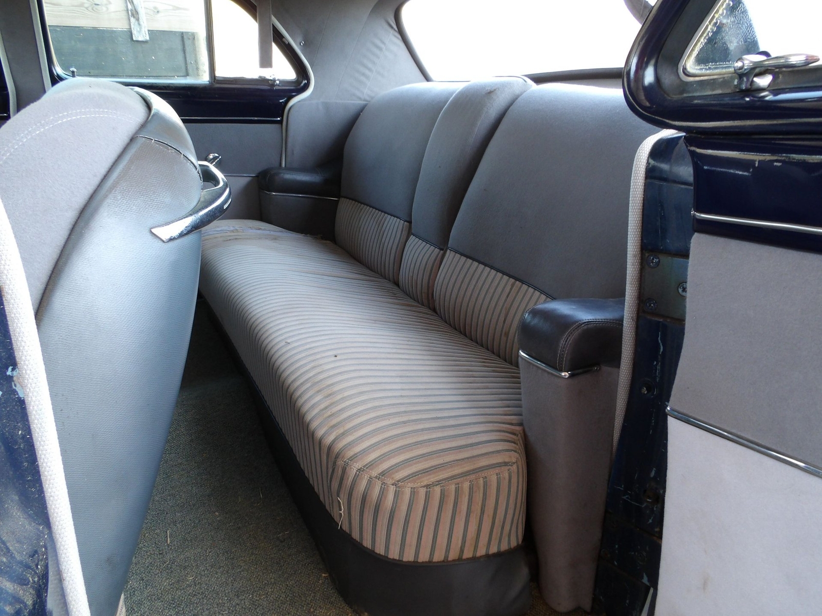 Lincoln-Cosmopolitan-1951-Sedan-6