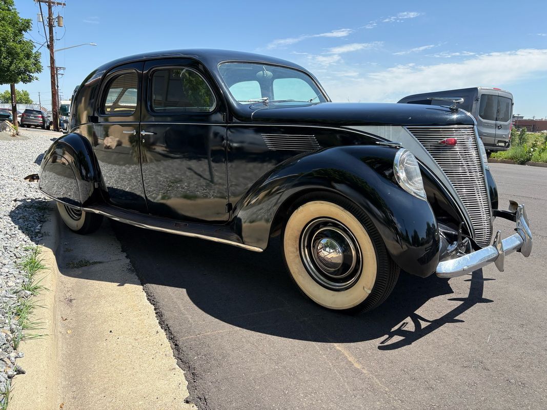 Lincoln-MKZZephyr-1937-21