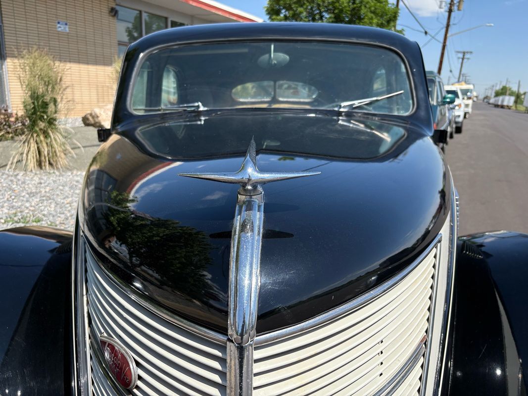 Lincoln-MKZZephyr-1937-24
