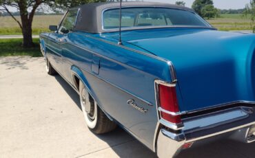 Lincoln-Mark-Series-1970-Coupe-11