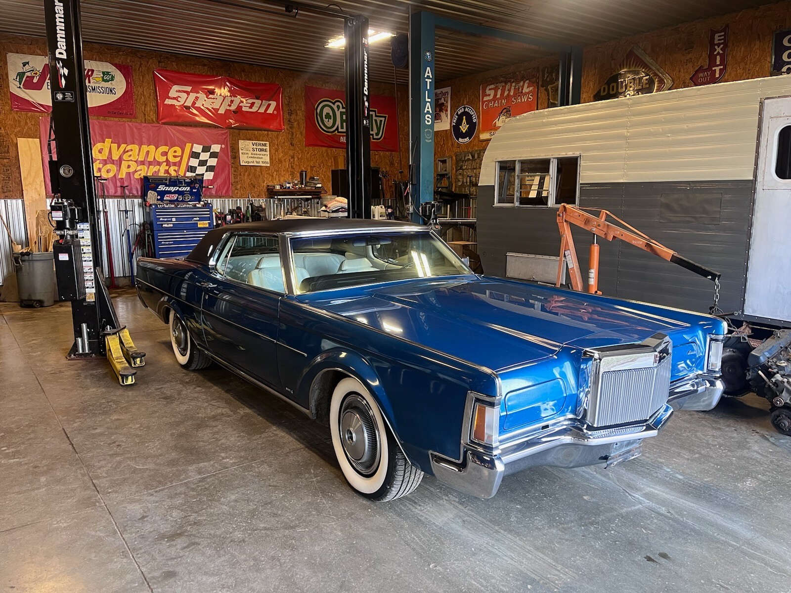 Lincoln-Mark-Series-1970-Coupe-19