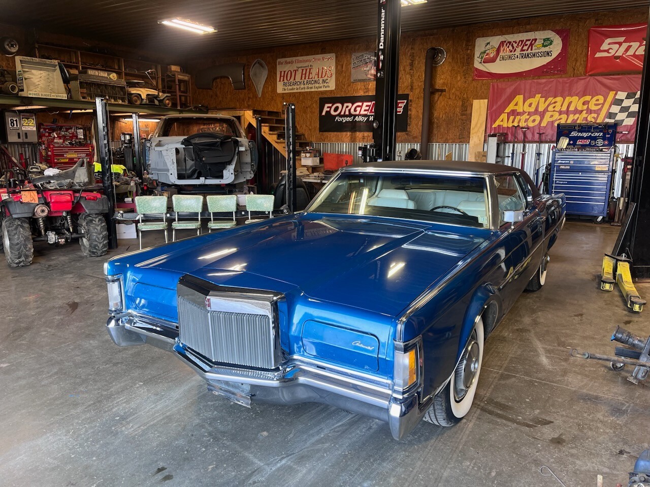 Lincoln-Mark-Series-1970-Coupe-25