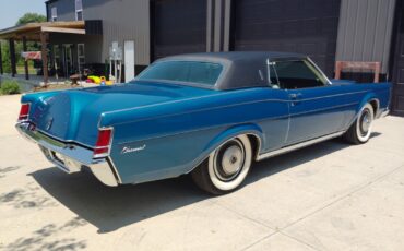 Lincoln-Mark-Series-1970-Coupe-8