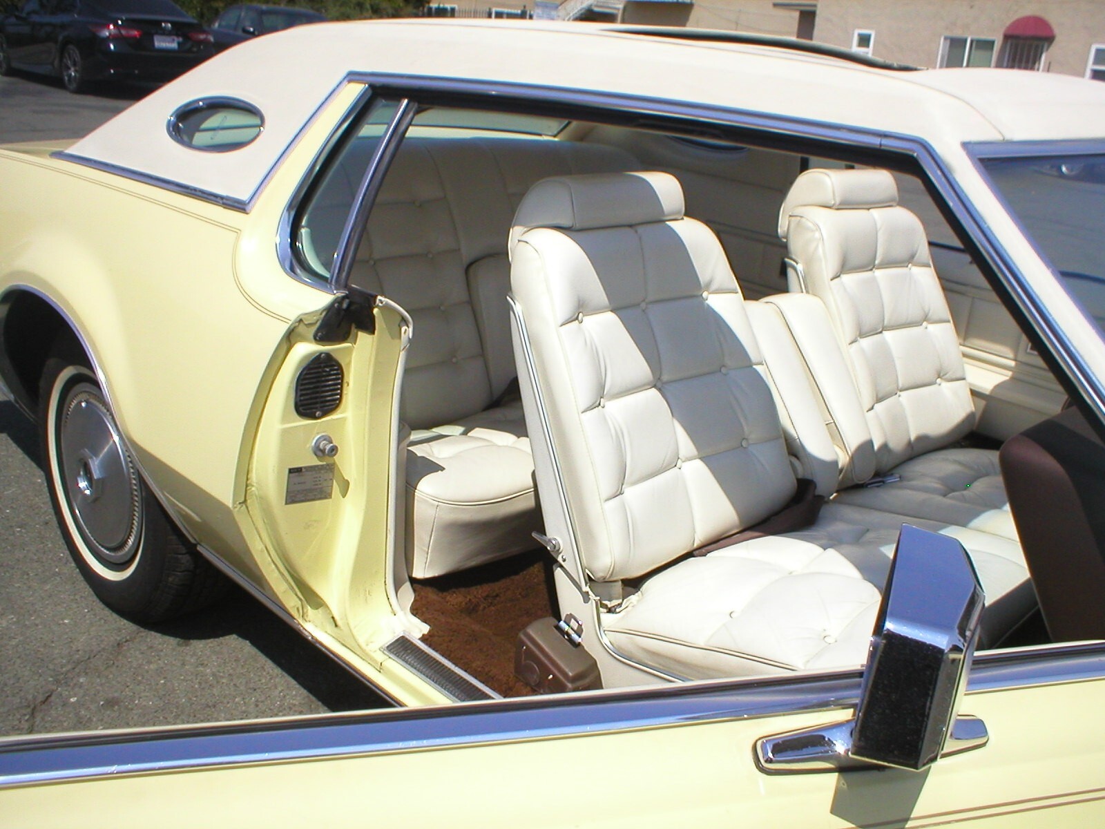 Lincoln-Mark-Series-1973-Coupe-20
