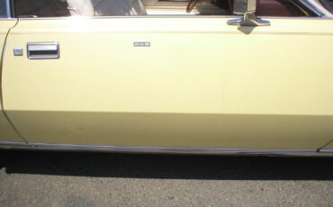 Lincoln-Mark-Series-1973-Coupe-27