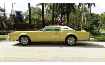 Lincoln-Mark-Series-1974-2-DOOR-COUPE-2