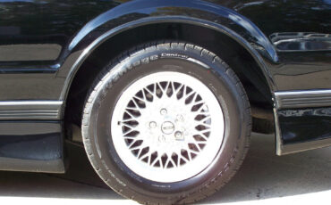Lincoln-Mark-Series-1990-Coupe-14