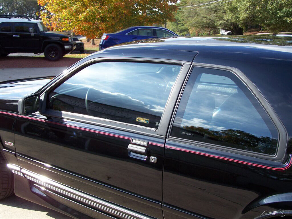 Lincoln-Mark-Series-1990-Coupe-22
