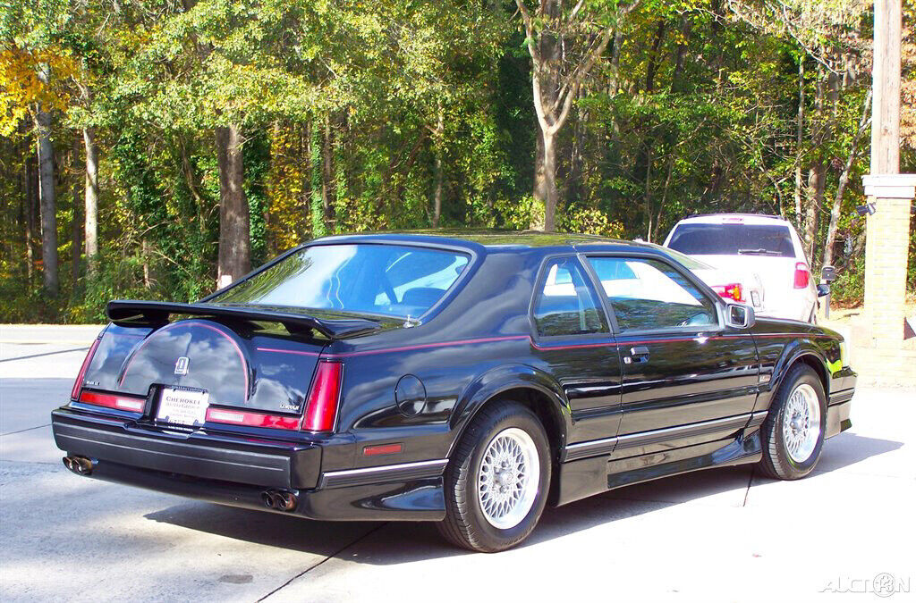 Lincoln-Mark-Series-1990-Coupe-3