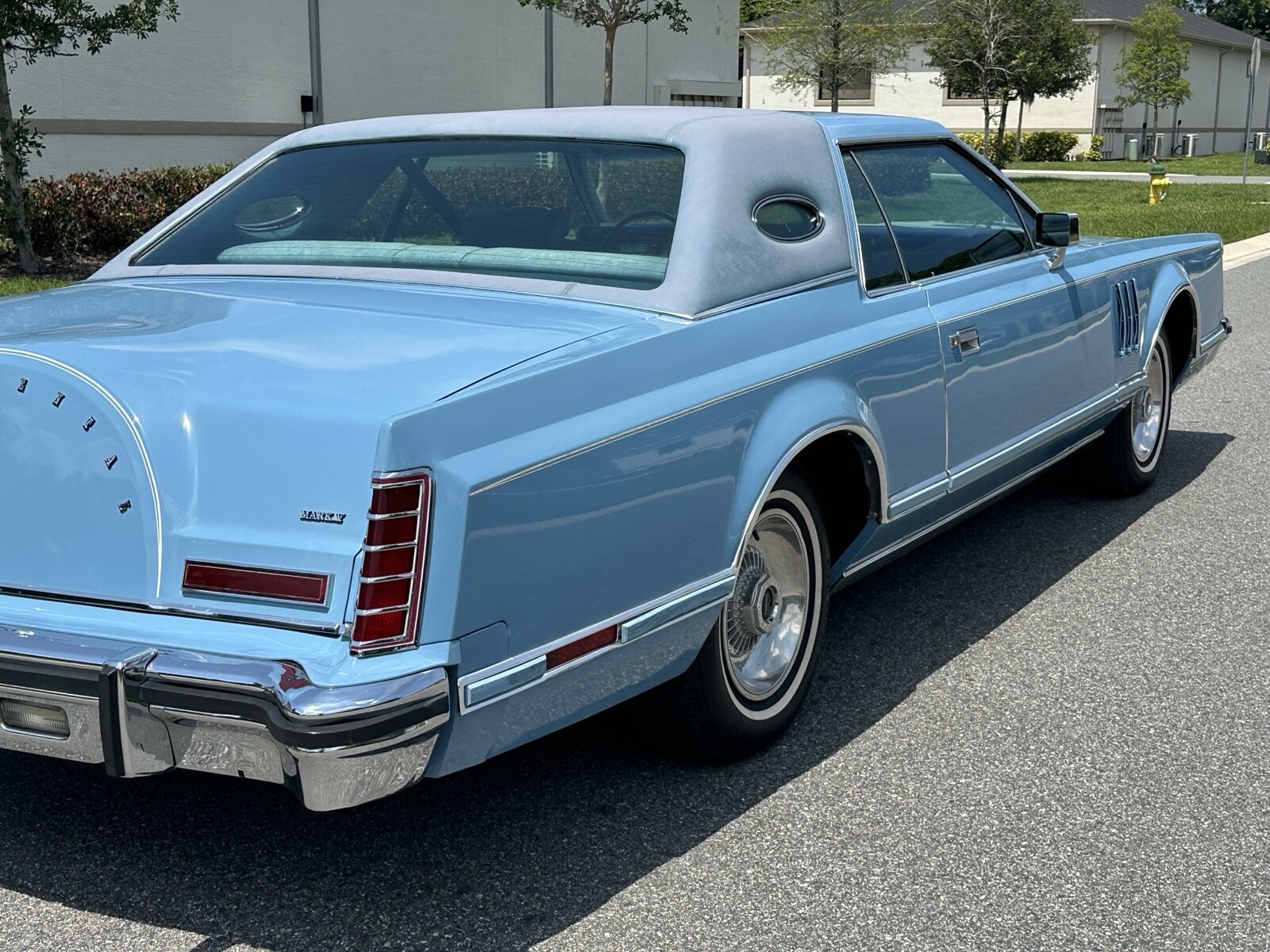 Lincoln-Mark-V-1979-25