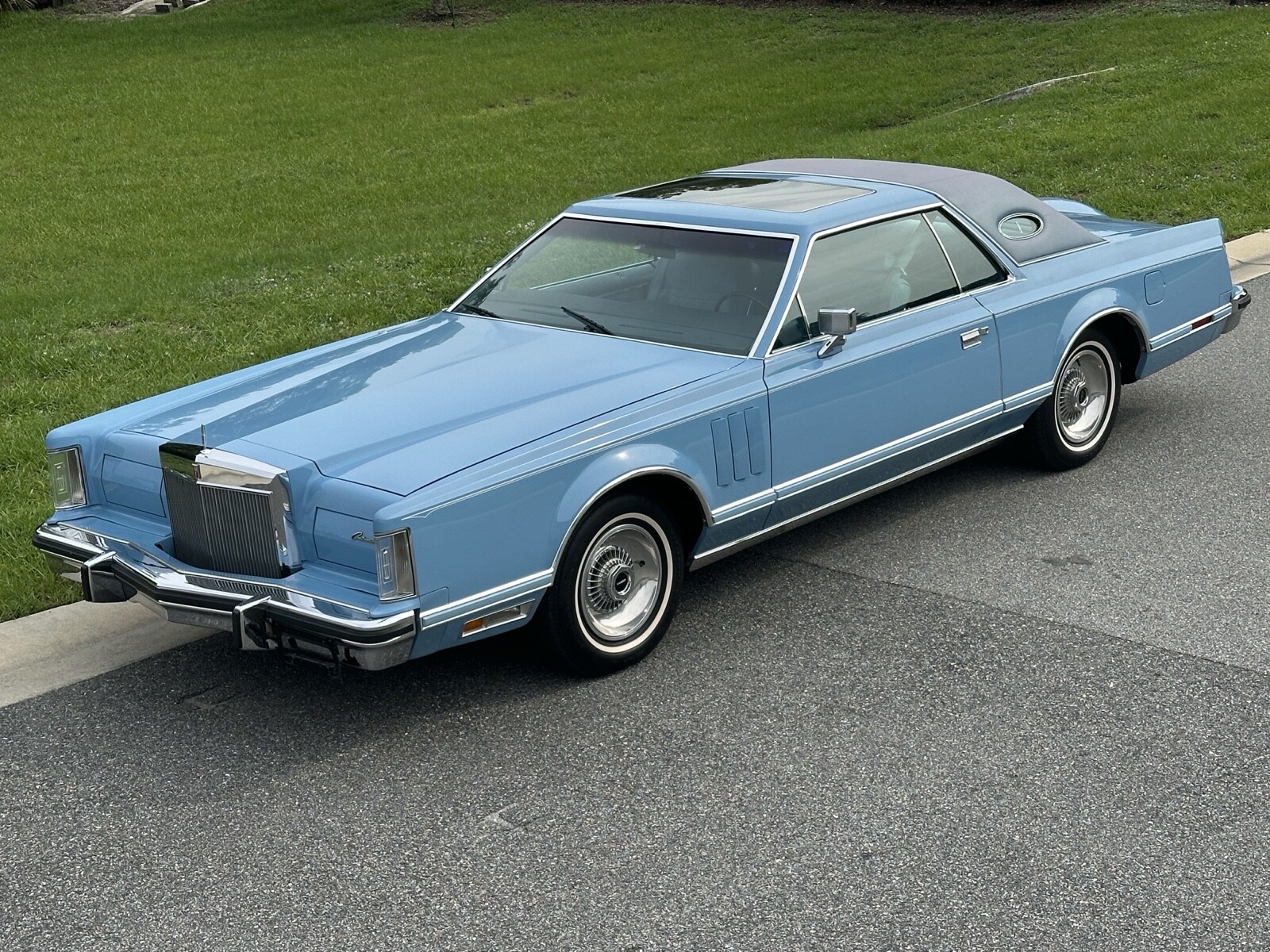 Lincoln-Mark-V-1979-7