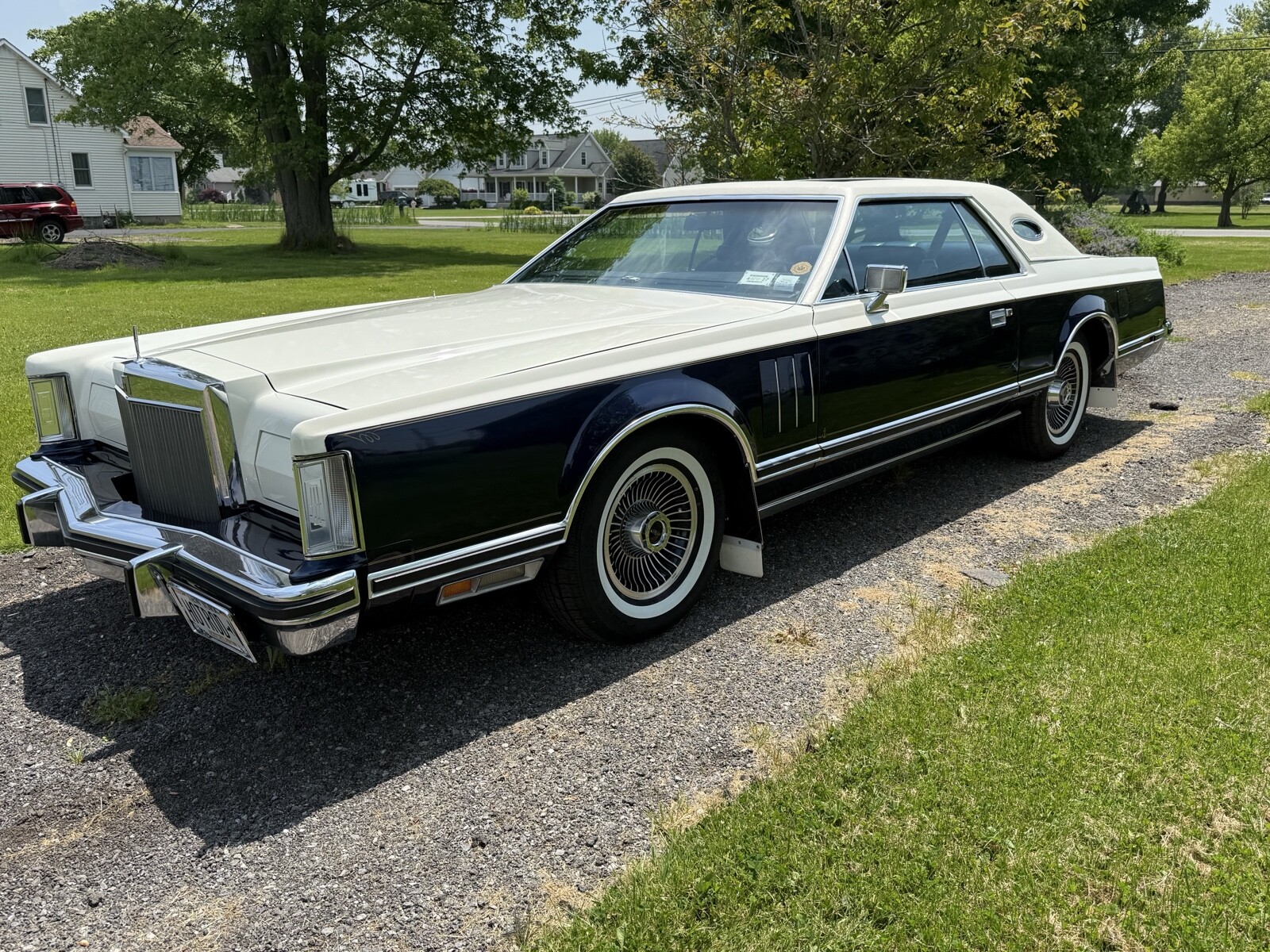 Lincoln-Mark-V-1979-Coupe-1