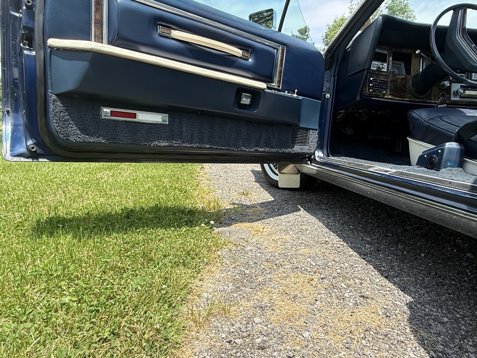 Lincoln-Mark-V-1979-Coupe-12