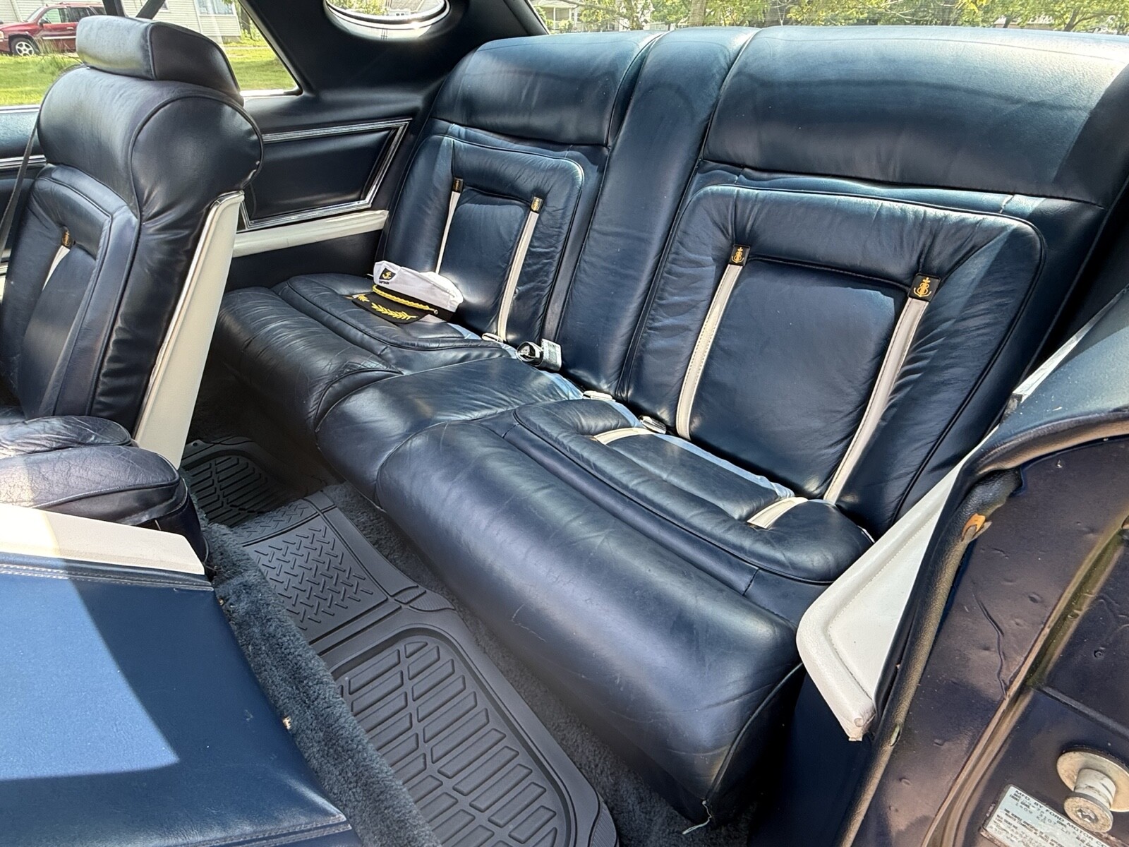 Lincoln-Mark-V-1979-Coupe-19