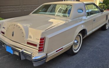Lincoln-Mark-V-1979-Coupe-2