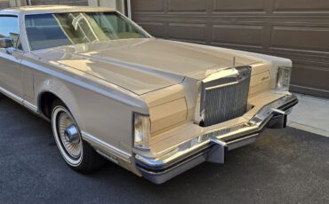 Lincoln-Mark-V-1979-Coupe