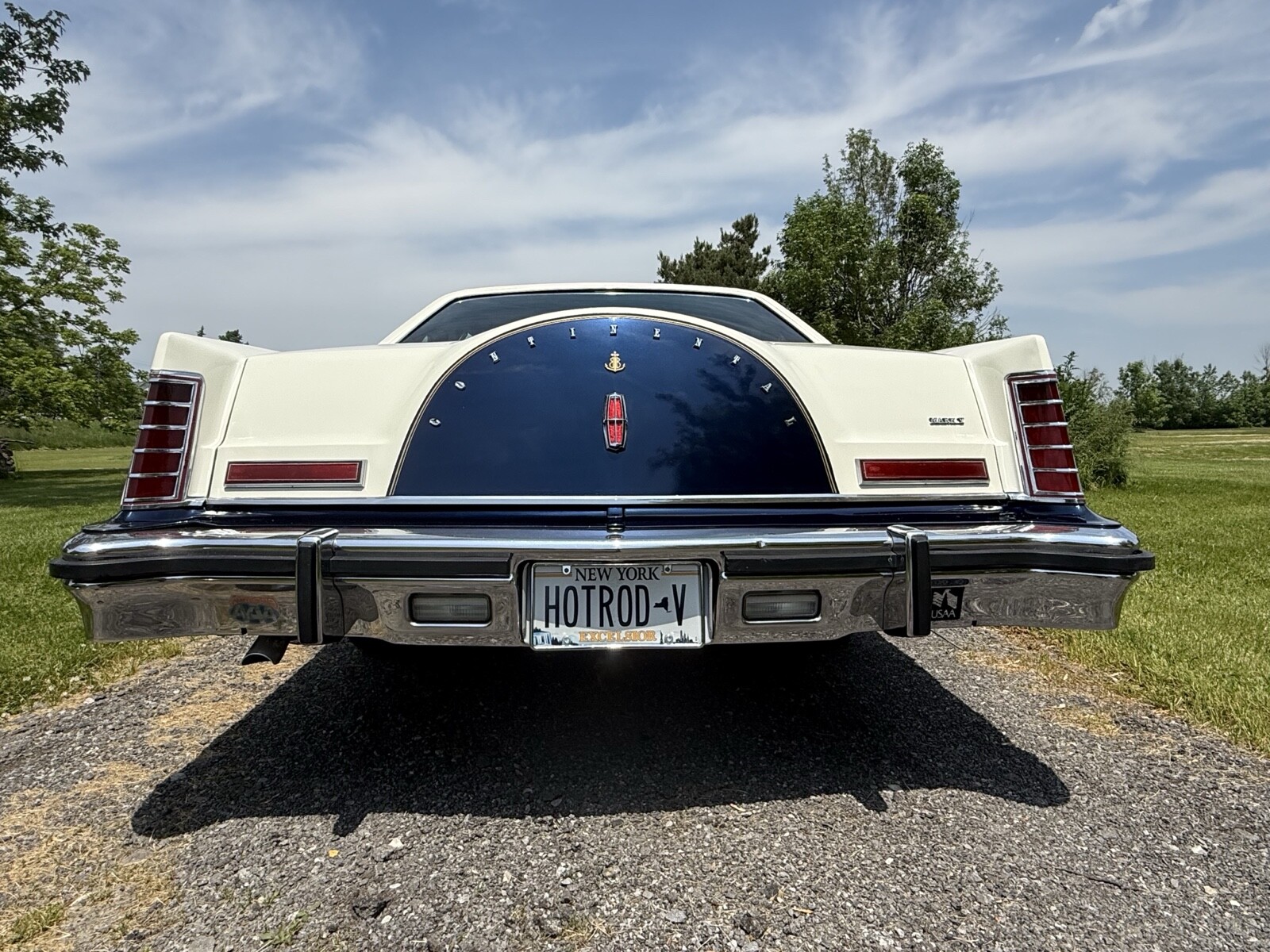 Lincoln-Mark-V-1979-Coupe-5