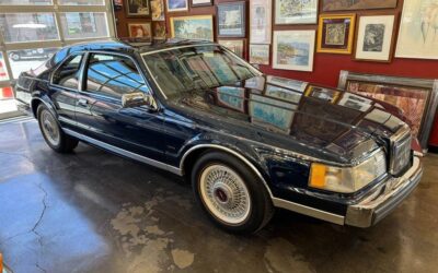 Lincoln Mark vii  1988 blue