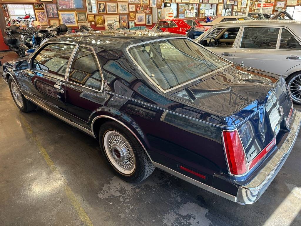 Lincoln-Mark-vii-1988-blue-7