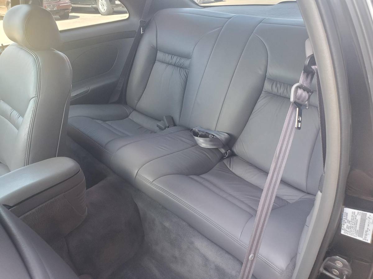 Lincoln-Mark-viii-1993-14