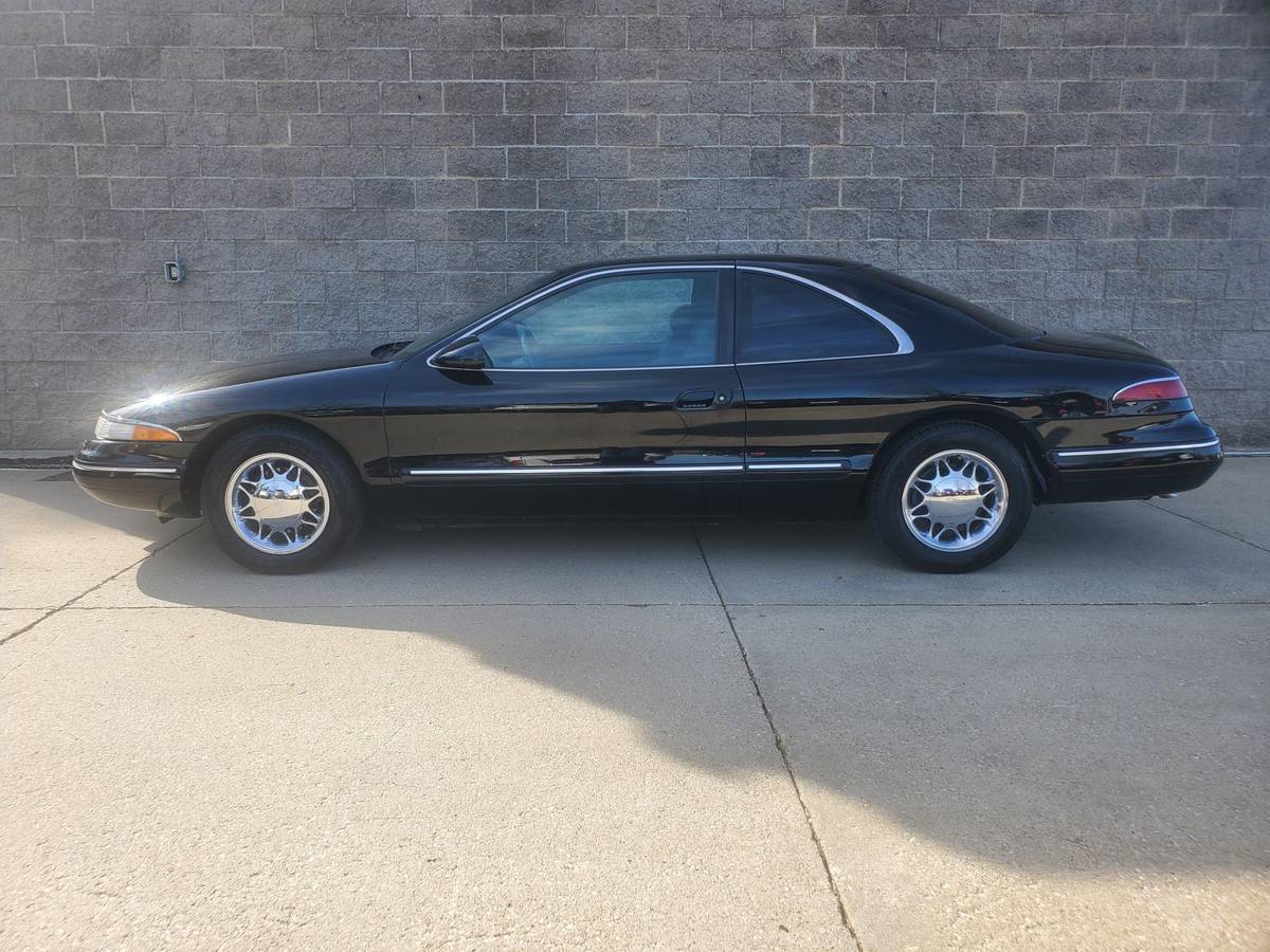 Lincoln Mark viii  1993