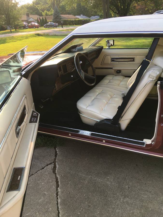 Lincoln-Markiv-1974-red-5