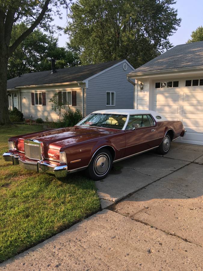 Lincoln-Markiv-1974-red