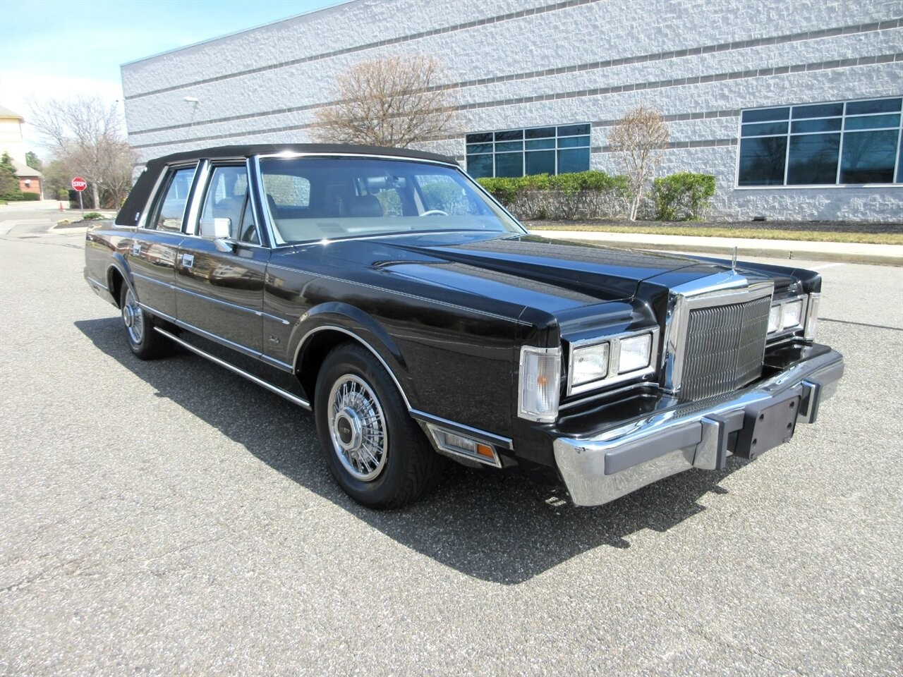 Lincoln-Town-Car-1988-Sedan-5
