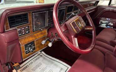Lincoln-Town-Car-1989-Sedan-36