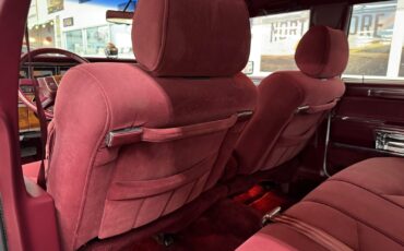 Lincoln-Town-Car-1989-Sedan-38