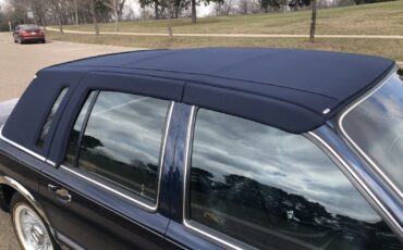 Lincoln-Town-Car-1993-Sedan-11