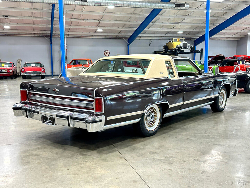 Lincoln-Town-Coupe-1979-Other-6