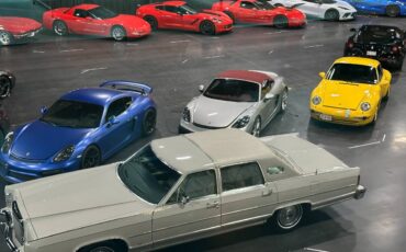 Lincoln-Town-car-1978-grey-8