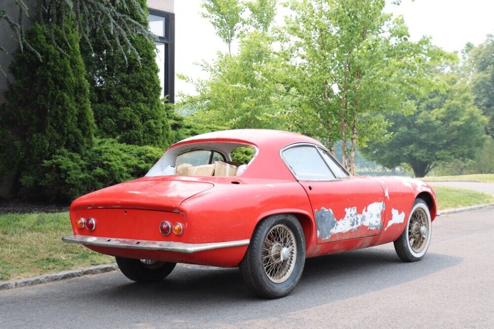 Lotus-Elite-1960-Coupe-4
