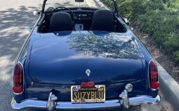 MG-B-1965-Convertible-2
