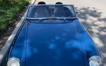 MG-B-1965-Convertible-3