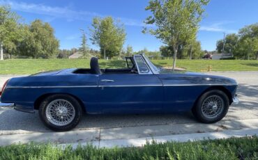 MG-B-1965-Convertible